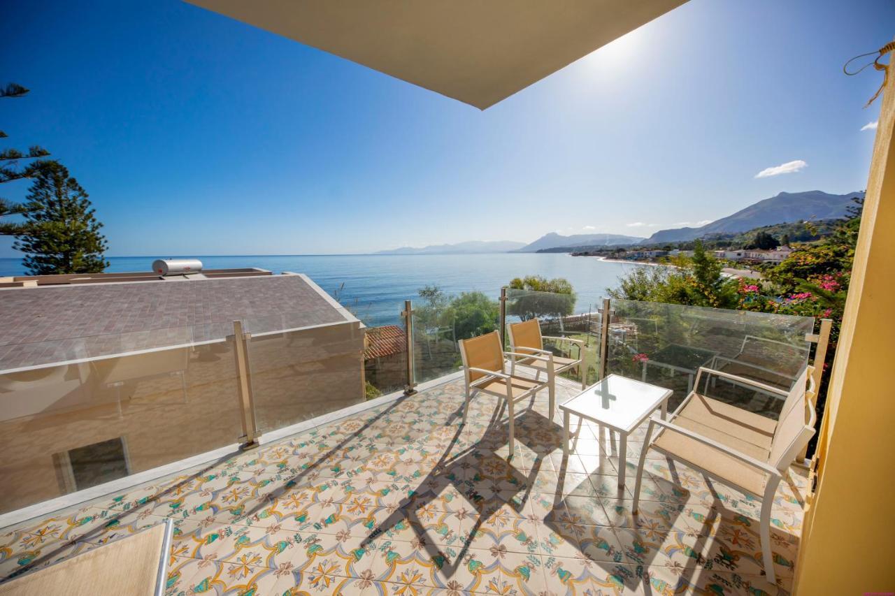 Appartamento 8 Pax In Villa Francesca Sicily Sul Mare Кастельдачча Экстерьер фото