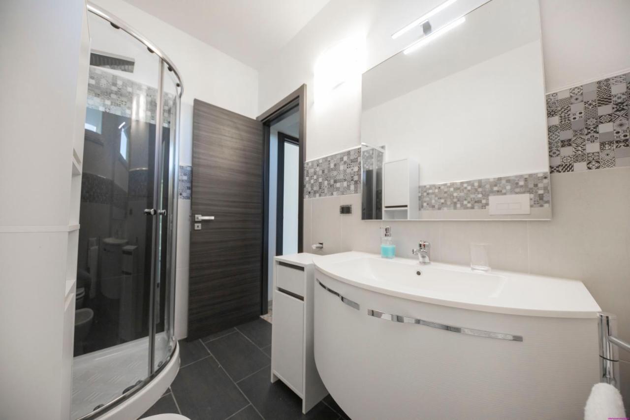 Appartamento 8 Pax In Villa Francesca Sicily Sul Mare Кастельдачча Экстерьер фото