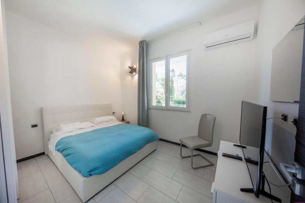 Appartamento 8 Pax In Villa Francesca Sicily Sul Mare Кастельдачча Экстерьер фото